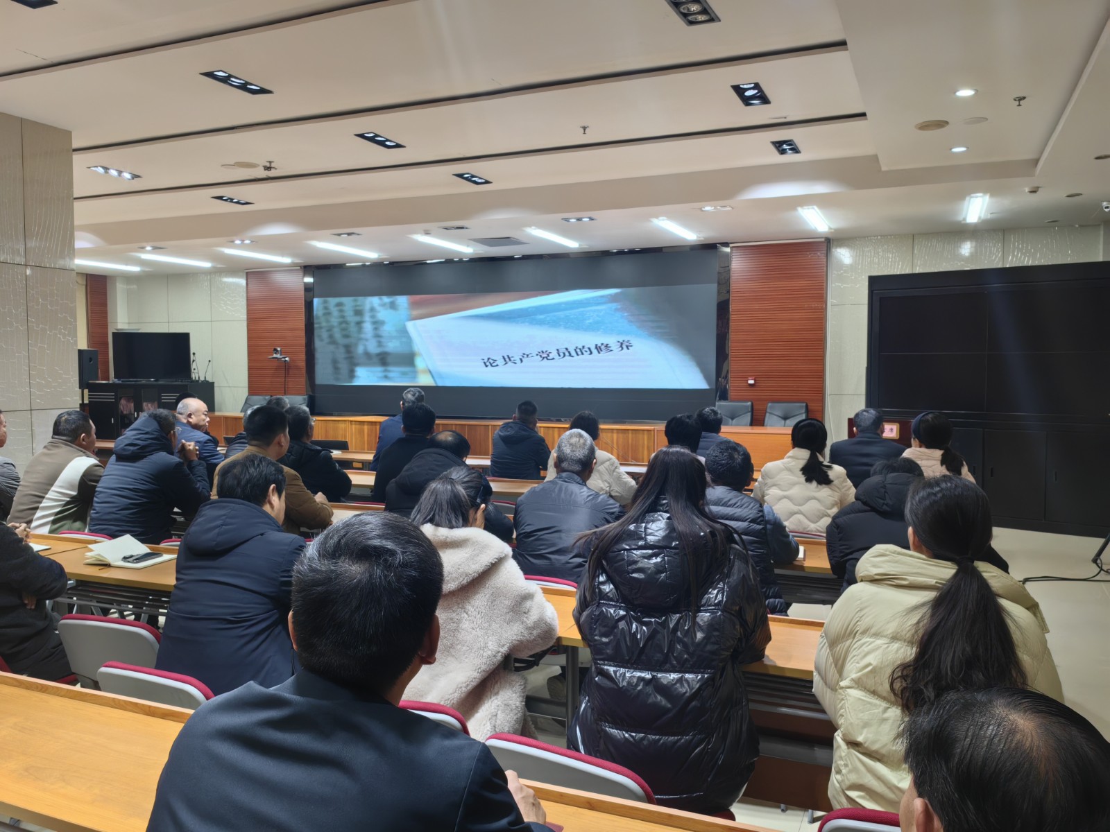 137670485.jpg 137670485.jpg